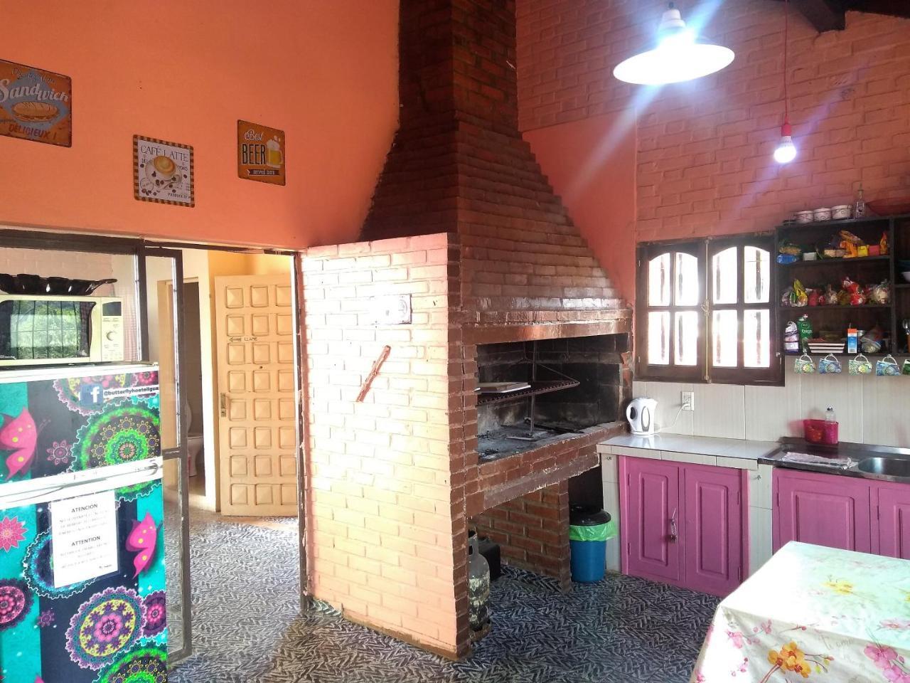Butterfly Hostel Puerto Iguazú Eksteriør bilde